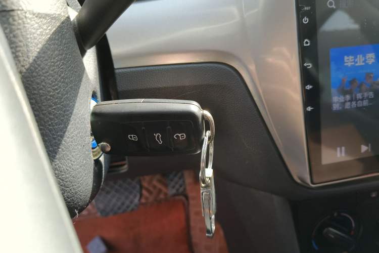 Used Volkswagen Lavida 2018 Classic 1.5L Automatic Fashion Edition China VI Standard Vehicle Key
