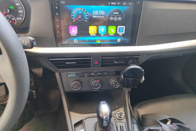 Used Volkswagen Lavida 2018 1.5L Automatic Fashion Edition China V Standard Audio And AC Panel