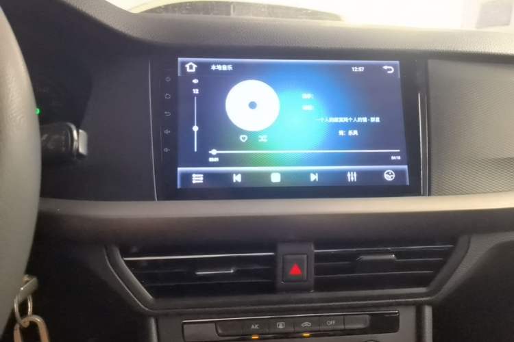 Used Volkswagen Lavida 2018 1.5L Automatic Fashion Edition China V Standard Audio And AC Panel