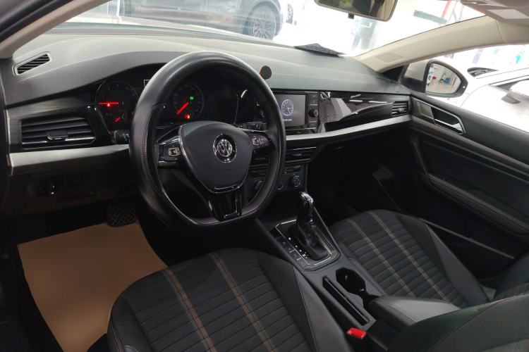 Used Volkswagen Lavida 2018 280TSI DSG Comfort Edition China V Standard Center Console