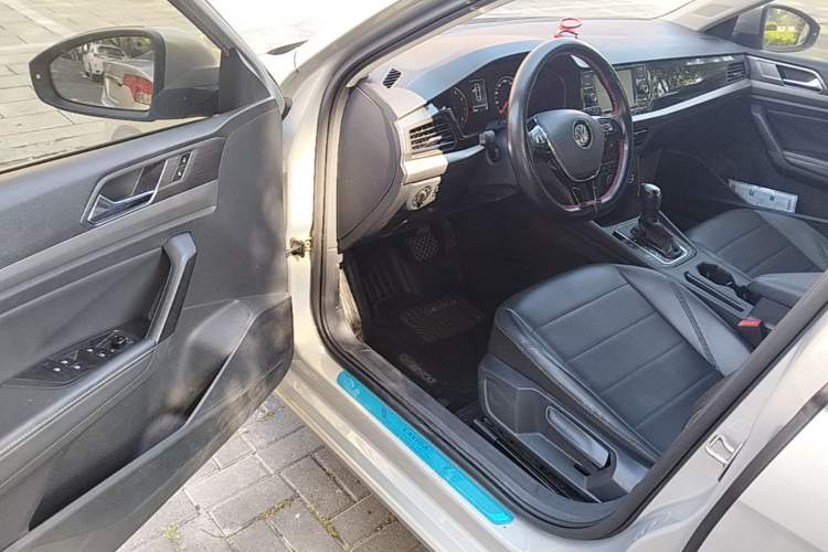 Used Volkswagen Lavida 2018 1.5L Automatic Comfort Edition China V Standard Driver Seat