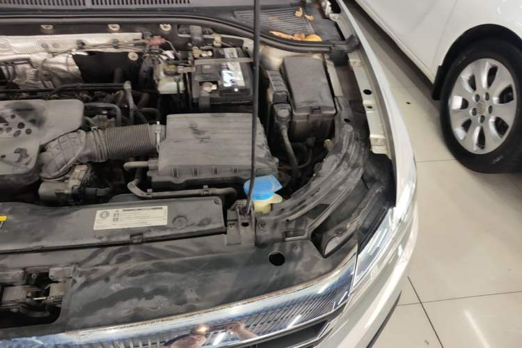 Used Volkswagen Lavida 2018 1.5L Automatic Comfort Edition China V Standard Engine Bay Left