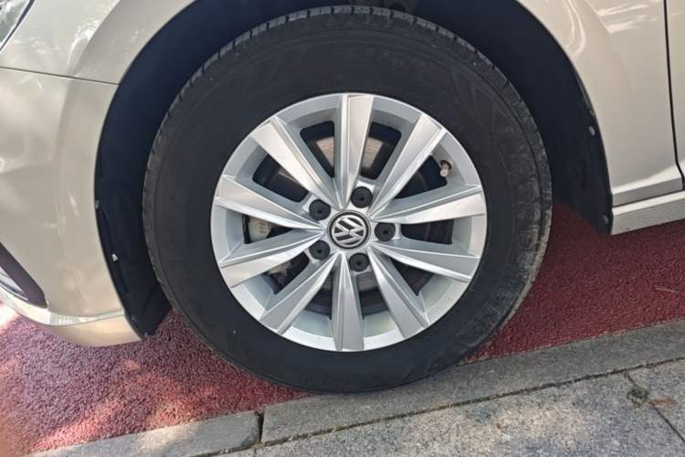 Used Volkswagen Lavida 2018 1.5L Automatic Fashion Edition China V Standard Exterior 4