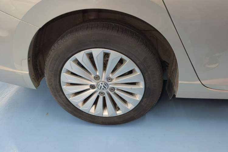 Used Volkswagen Lavida 2018 1.5L Automatic Comfort Edition China V Standard Exterior 5