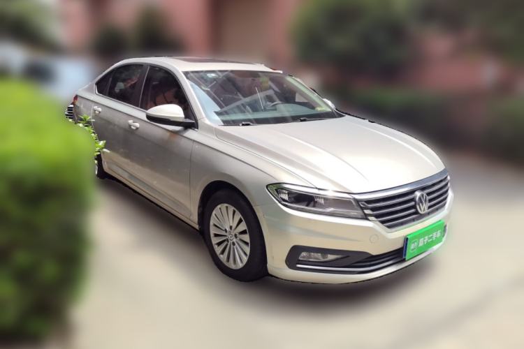 Used Volkswagen Lavida 2018 1.5L Automatic Comfort Edition China V Standard Front Right 45 Deg