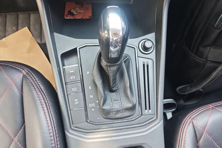 Used Volkswagen Lavida 2018 1.5L Automatic Fashion Edition China V Standard Gear Lever