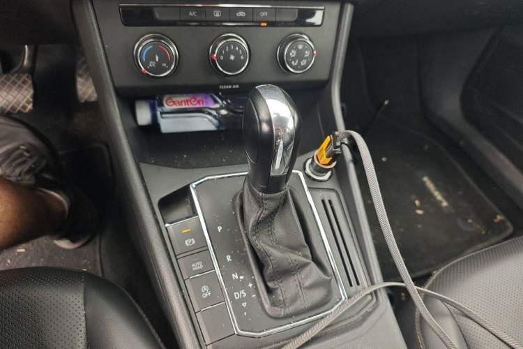Used Volkswagen Lavida 2018 1.5L Automatic Comfort Edition China V Standard Gear Lever