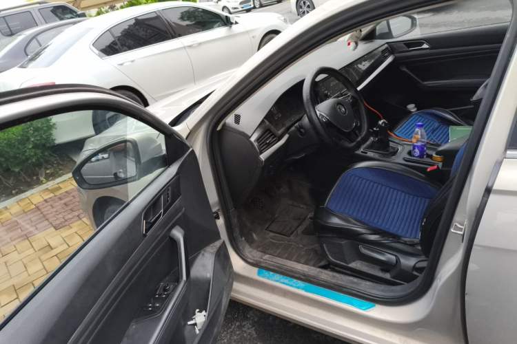 Used Volkswagen Lavida 2018 1.5L Manual Comfort Edition China V Standard Interior 3