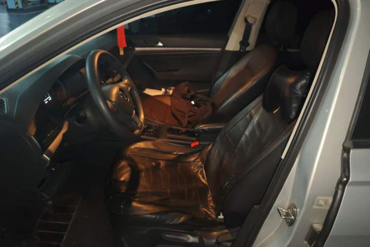 Used Volkswagen Lavida 2018 1.5L Automatic Fashion Edition China V Standard Left Front Seat