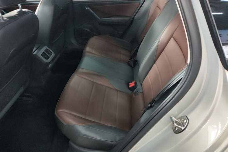 Used Volkswagen Lavida 2018 1.5L Automatic Comfort Edition China V Standard Left Rear Seat