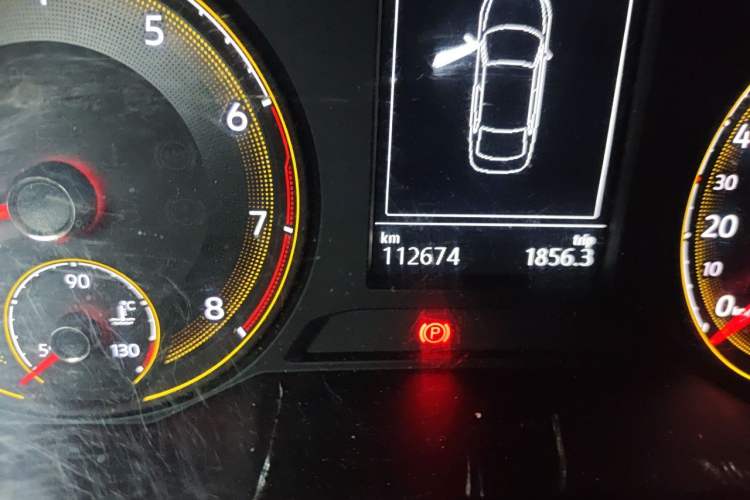 Used Volkswagen Lavida 2018 1.5L Automatic Fashion Edition China V Standard Odometer Close Up
