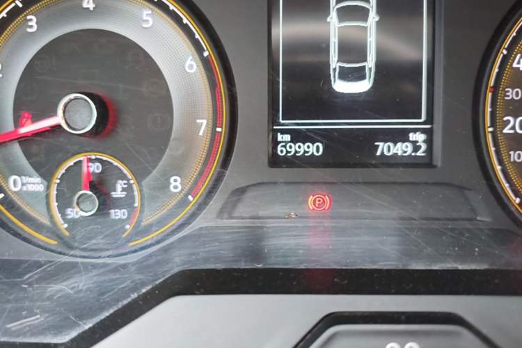 Used Volkswagen Lavida 2018 1.5L Automatic Comfort Edition China V Standard Odometer Close Up
