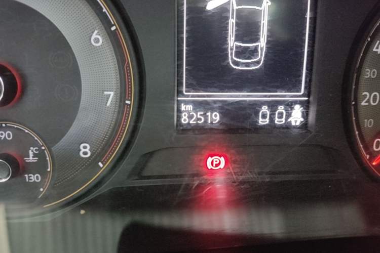 Used Volkswagen Lavida 2018 1.5L Automatic Comfort Edition China V Standard Odometer Close Up