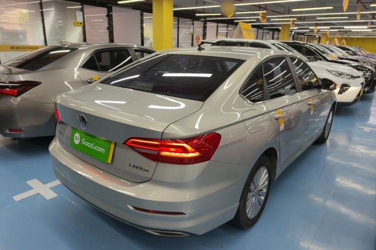Used Volkswagen Lavida 2018 1.5L Automatic Comfort Edition China V Standard Rear Right 45 Deg