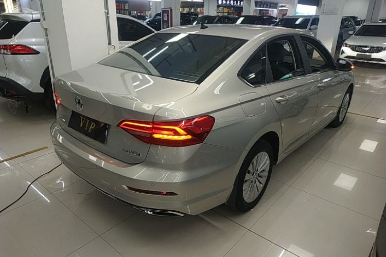 Used Volkswagen Lavida 2018 1.5L Automatic Comfort Edition China V Standard Rear Right 45 Deg