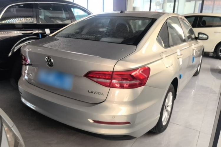 Used Volkswagen Lavida 2018 1.5L Automatic Fashion Edition China V Standard Rear Right 45 Deg