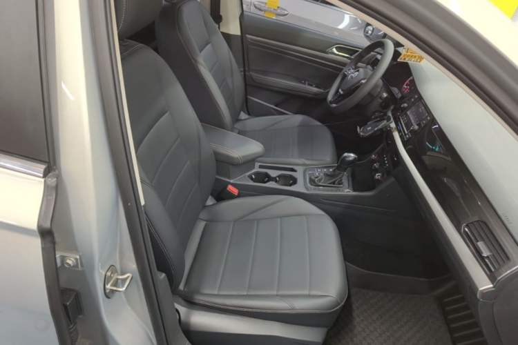 Used Volkswagen Lavida 2018 1.5L Automatic Comfort Edition China V Standard Right Front Seat