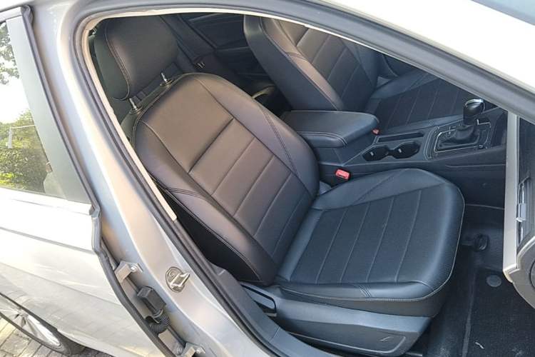Used Volkswagen Lavida 2018 1.5L Automatic Comfort Edition China V Standard Right Front Seat