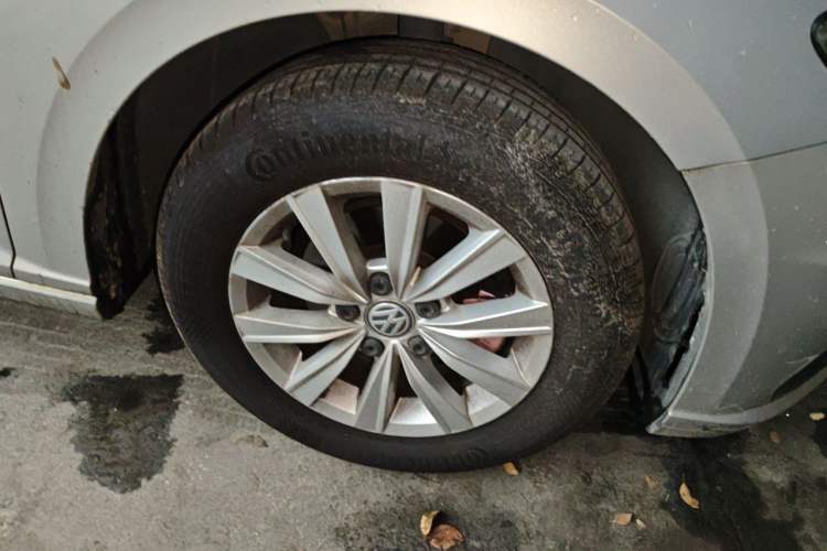 Used Volkswagen Lavida 2018 1.5L Automatic Fashion Edition China V Standard Right Front Wheel Hub