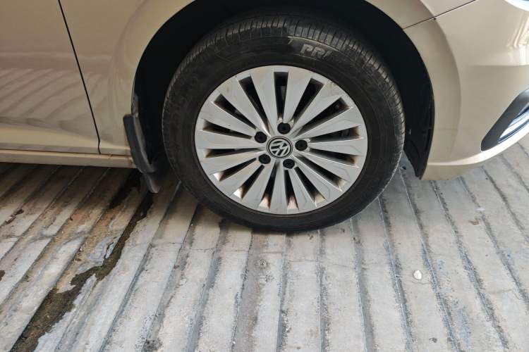 Used Volkswagen Lavida 2018 280TSI DSG Comfort Edition China V Standard Right Front Wheel Hub