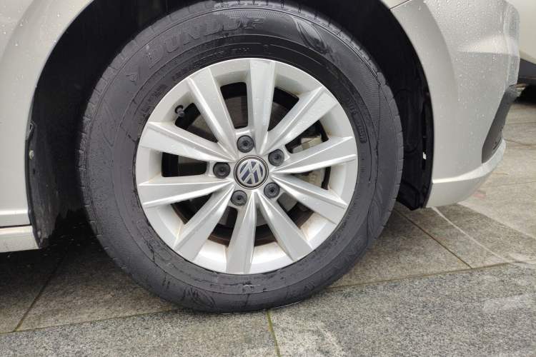 Used Volkswagen Lavida 2018 1.5L Automatic Fashion Edition China V Standard Right Front Wheel Hub