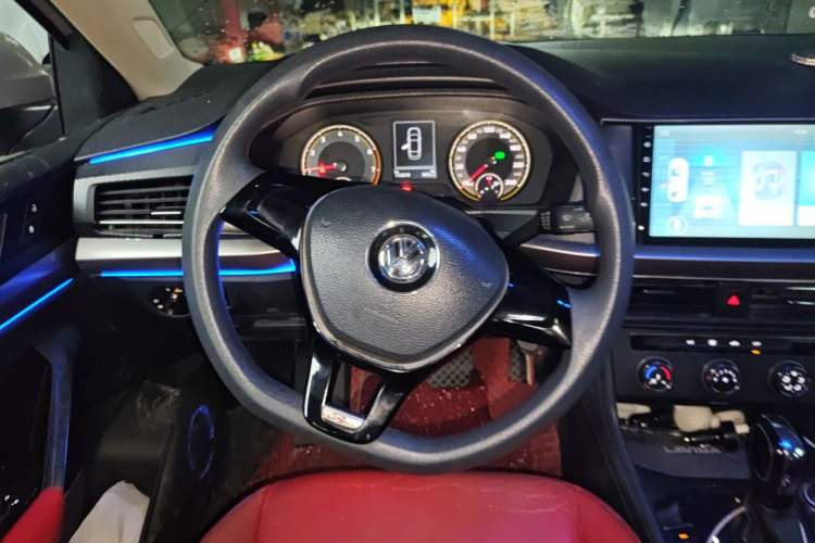 Used Volkswagen Lavida 2018 1.5L Automatic Fashion Edition China V Standard Steering Wheel