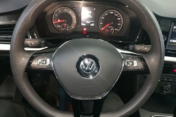 Used Volkswagen Lavida 2018 1.5L Automatic Comfort Edition China V Standard Steering Wheel