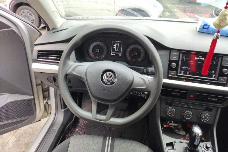 Used Volkswagen Lavida 2018 1.5L Automatic Fashion Edition China V Standard Steering Wheel