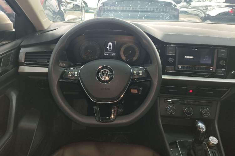 Used Volkswagen Lavida 2018 1.5L Automatic Comfort Edition China V Standard Steering Wheel