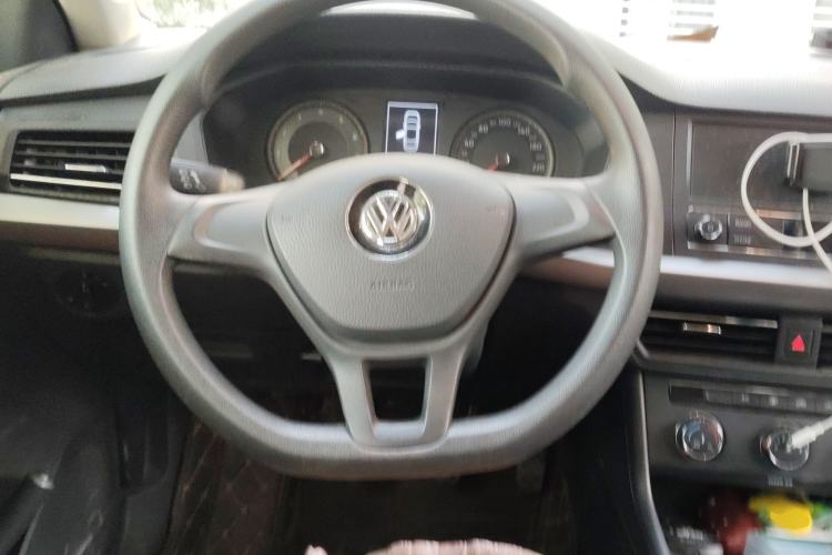 Used Volkswagen Lavida 2018 1.5L Manual Fashion Edition China V Standard Steering Wheel