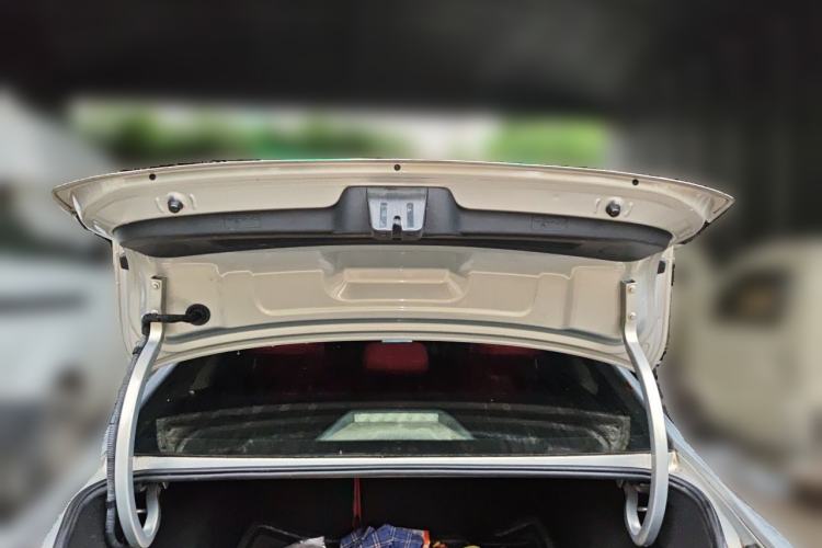 Used Volkswagen Lavida 2018 1.5L Automatic Fashion Edition China V Standard Trunk