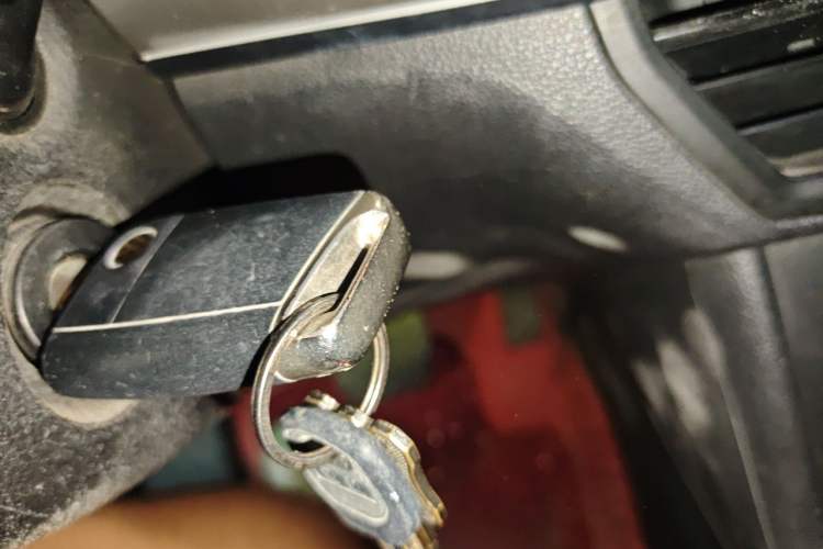 Used Volkswagen Lavida 2018 1.5L Automatic Fashion Edition China V Standard Vehicle Key