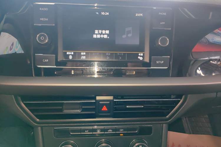 Used Volkswagen Lavida 2019 1.5L Automatic Comfort Edition China VI Standard Audio And AC Panel