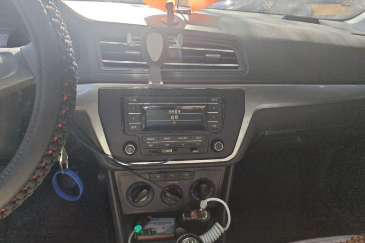 Used Volkswagen Lavida 2019 Lavida Start 1.5L Manual Fashion Edition China VI Standard Audio And AC Panel