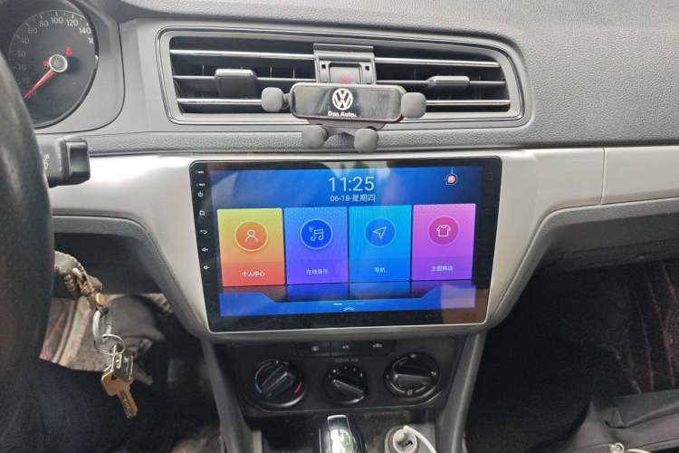 Used Volkswagen Lavida 2019 Lavida Start 1.5L Automatic Trendy Version China VI Standard Audio And AC Panel