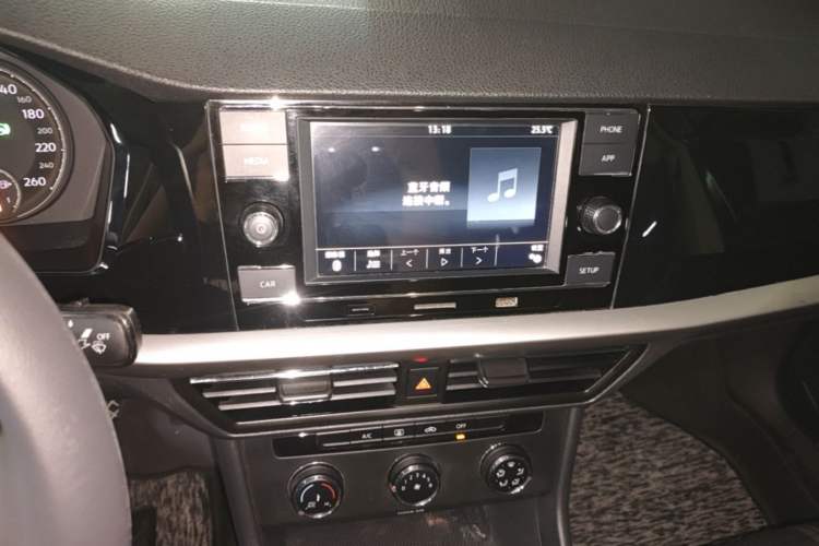 Used Volkswagen Lavida 2019 280TSI DSG Comfort Edition China VI standard Audio And AC Panel