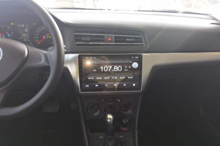 Used Volkswagen Lavida 2019 Lavida Start 1.5L Automatic Trendy Version China VI Standard Audio And AC Panel