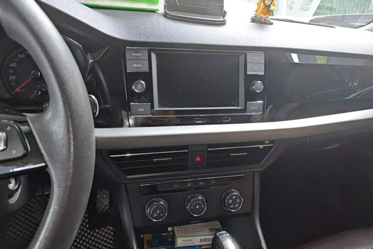 Used Volkswagen Lavida 2019 280TSI DSG Comfort Edition China VI standard Audio And AC Panel