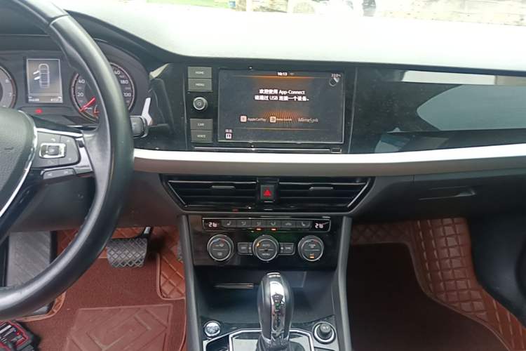 Used Volkswagen Lavida 2019 280TSI DSG Luxury Edition China VI Standard Audio And AC Panel