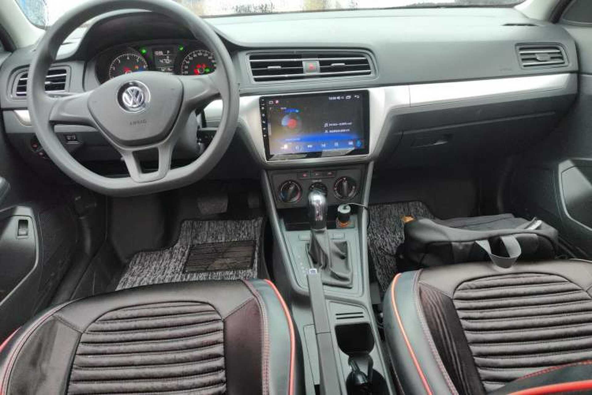 Used Volkswagen Lavida 2019 Lavida Start 1.5L Automatic Trendy Version China VI Standard Center Console