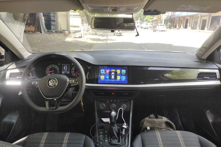 Used Volkswagen Lavida 2019 280TSI DSG Comfort Edition China VI standard Center Console