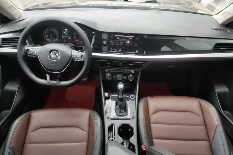Used Volkswagen Lavida 2019 280TSI DSG Luxury Edition China VI Standard Center Console