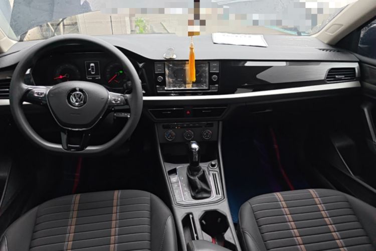 Used Volkswagen Lavida 2019 280TSI DSG Comfort Edition China VI standard Center Console