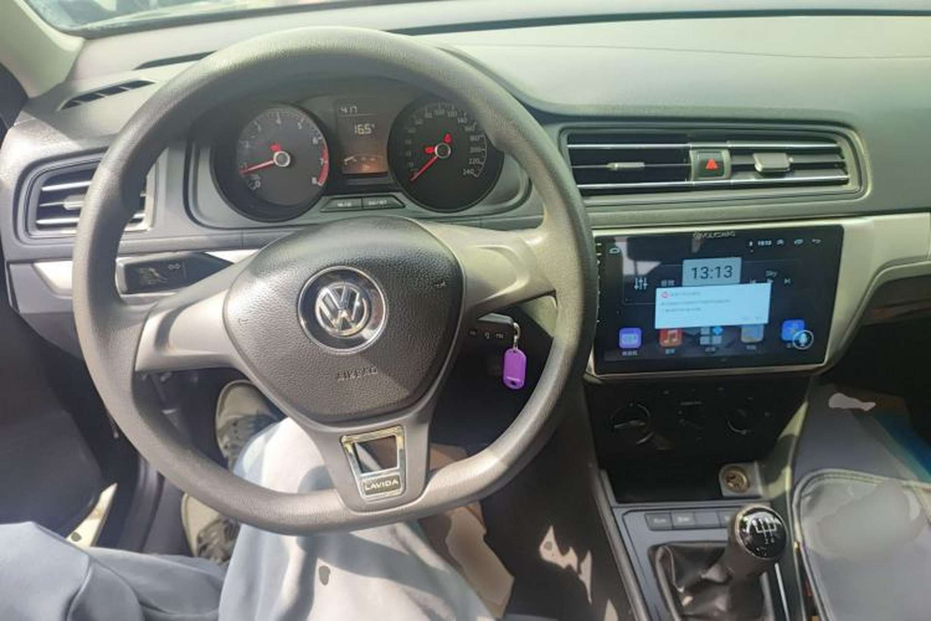 Used Volkswagen Lavida 2019 Lavida Start 1.5L Manual Fashion Edition China VI Standard Center Console