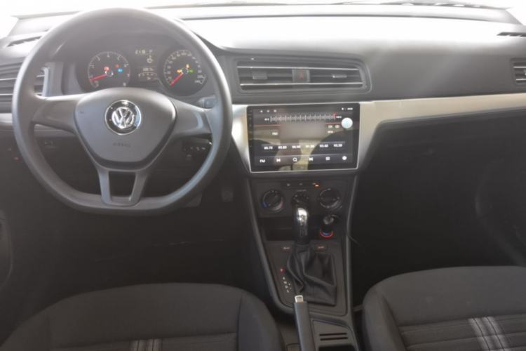 Used Volkswagen Lavida 2019 Lavida Start 1.5L Automatic Trendy Version China VI Standard Center Console