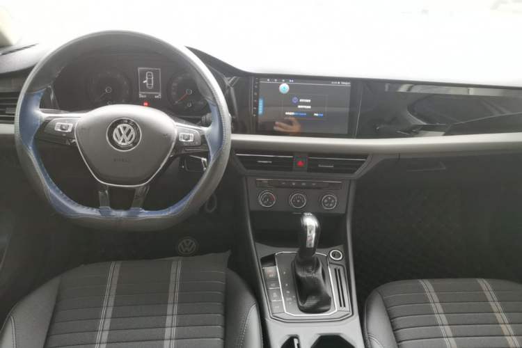 Used Volkswagen Lavida 2019 280TSI DSG Comfort Edition China VI standard Center Console