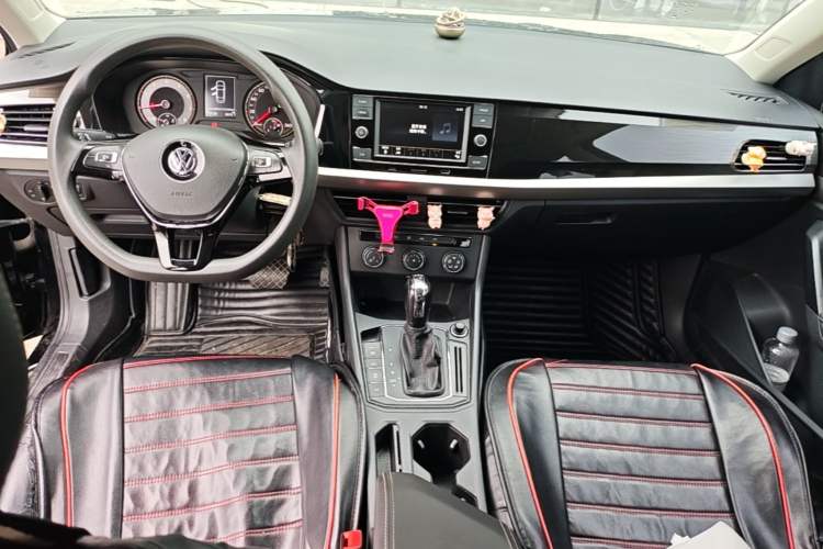 Used Volkswagen Lavida 2019 280TSI DSG Comfort Edition China VI standard Center Console