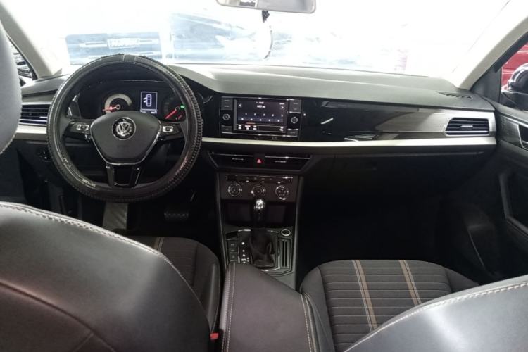 Used Volkswagen Lavida 2019 1.5L Automatic Vision Edition China VI Standard Center Console