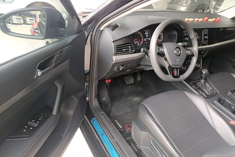 Used Volkswagen Lavida 2019 1.5L Automatic Comfort Edition China VI Standard Driver Seat