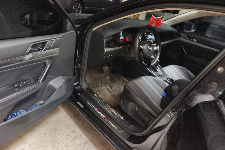 Used Volkswagen Lavida 2019 280TSI DSG Comfort Edition China VI standard Driver Seat